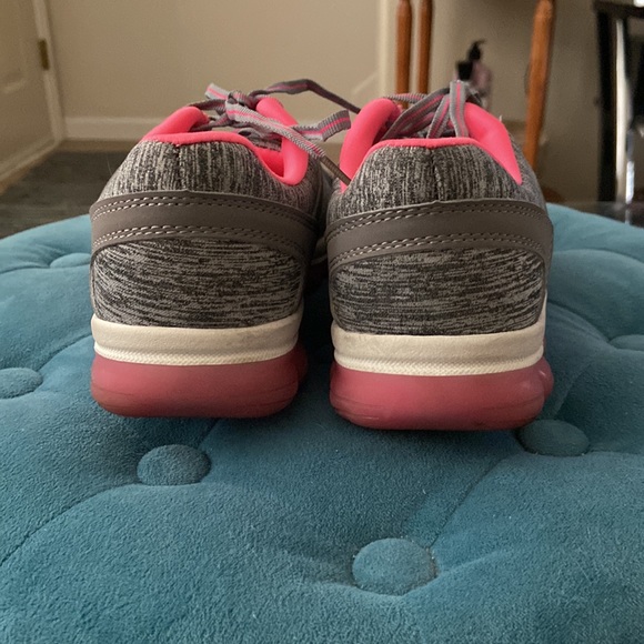 🌸🎉💖 HOST PICK 💖🎉🌸 DANSKIN NOW MEMORY FOAM SNEAKERS - Picture 4 of 6